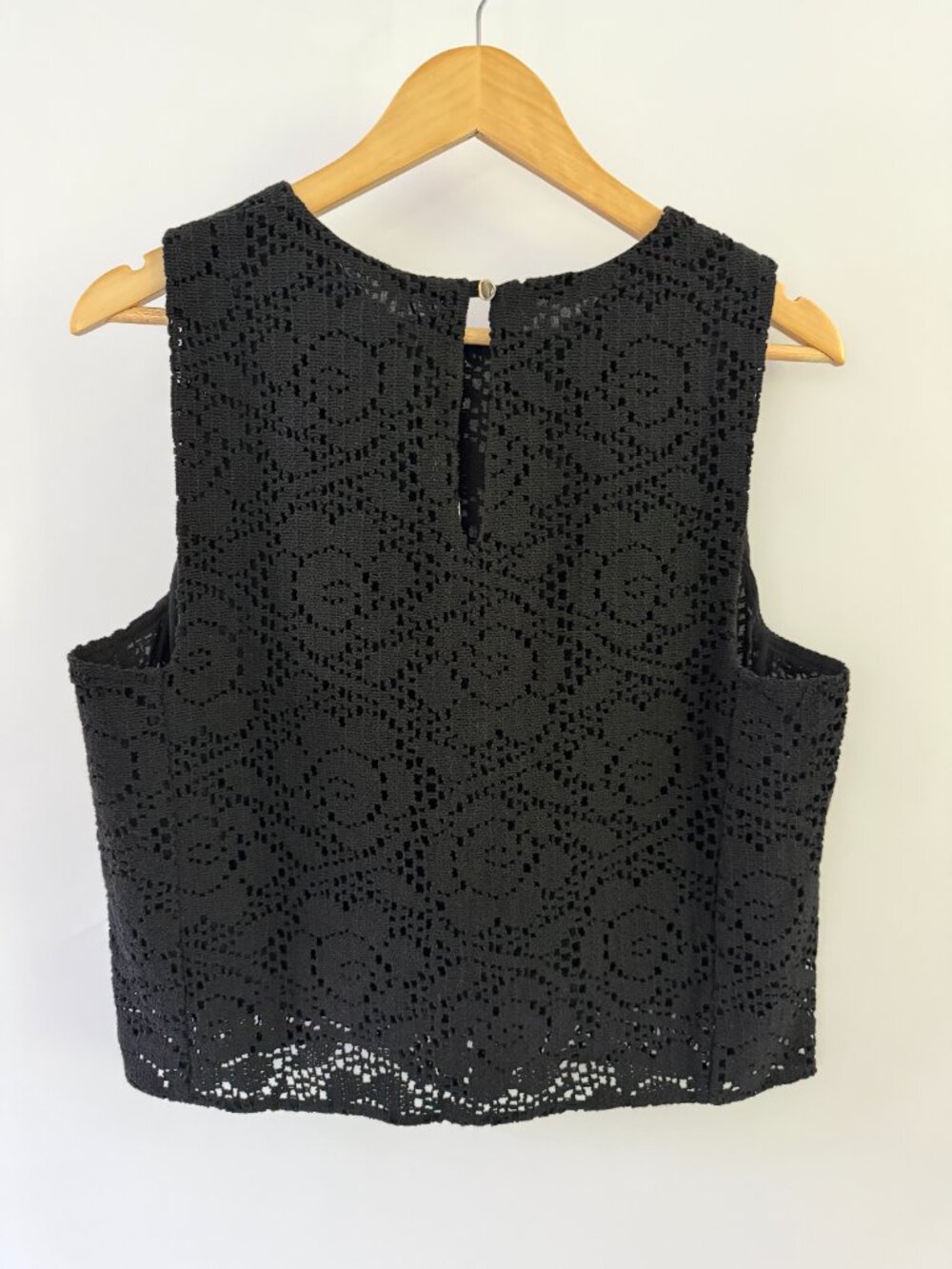 Nation Ltd. Black Eyelet Tank Black Lace, Sheri New With Tags Size Large - Picture 3 of 6